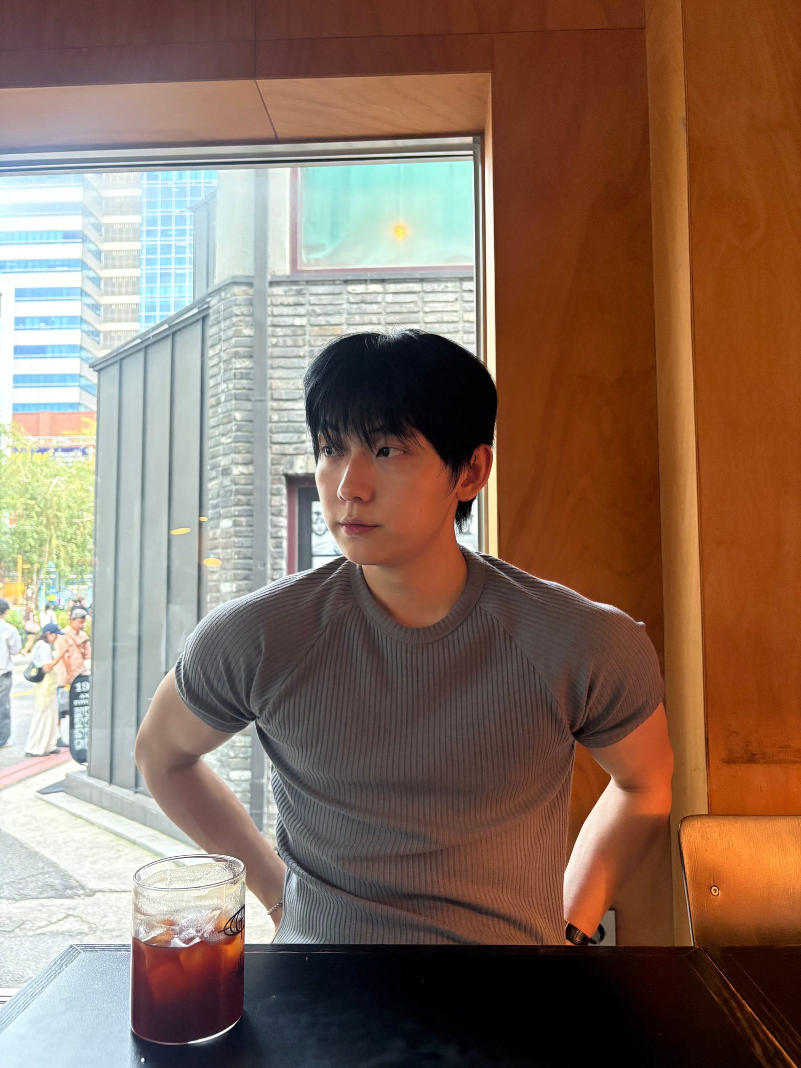 래글런 골지 슬림 반팔티 상세 이미지 10